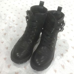 BCBG GIRLS, Black boots Size 4